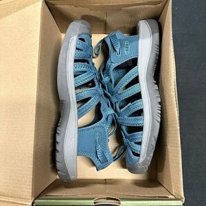 New Keen Whisper Smoke Blue Strappy Sandals 6